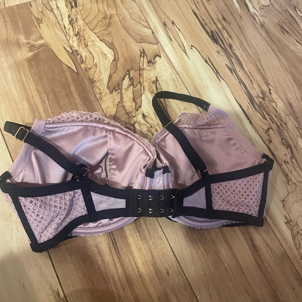 Victoria's Secret Pink Sparkle Lace plunge Push-Up Bra with Black Trim 34DD - Picture 5 of 9